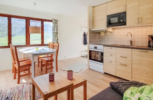 Holmsjo House | Gorgeous home in Holmsjö with kitchen