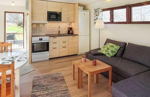 Holmsjo House | Gorgeous home in Holmsjö with kitchen