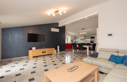 Imotski House | Gorgeous home in Imotski