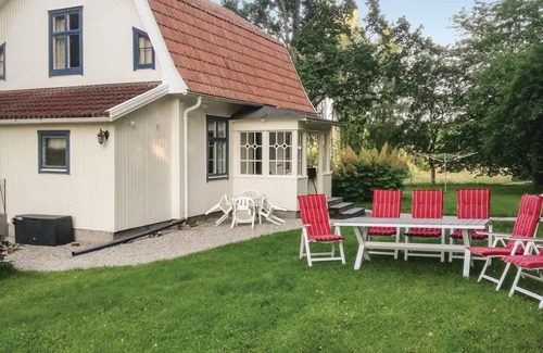 Kopmannebro House | Gorgeous home in Köpmannebro with WiFi