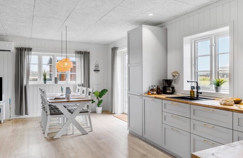Grønhøj House | Gorgeous home in Løkken with WiFi