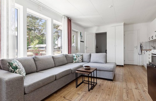 Hagaby House | Gorgeous home in Löttorp with WiFi