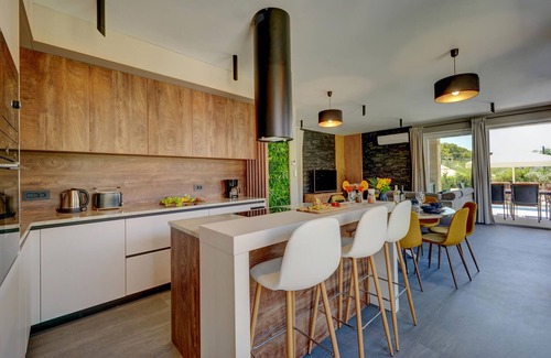 Marcana House | Gorgeous home in Marcana with sauna
