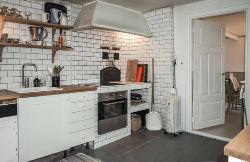 Olofstrom House | Gorgeous home in Olofström with WiFi