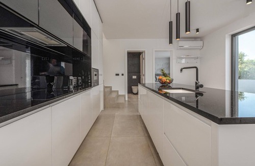 Kraj House | Gorgeous home in Pasman