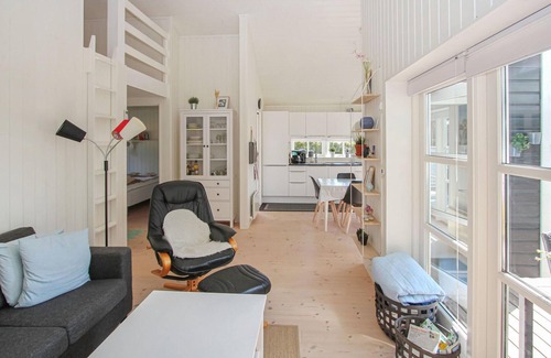 Samsø House | Gorgeous home in Samsø with kitchen