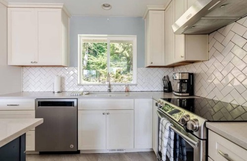 Rollingbay House | Gorgeous Home in Silverdale, Perfect for Families!