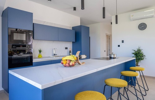 Liznjan House | Gorgeous home in Sisan