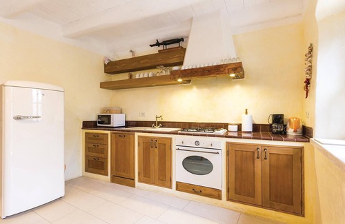 Liznjan House | Gorgeous home in Sisan with WiFi