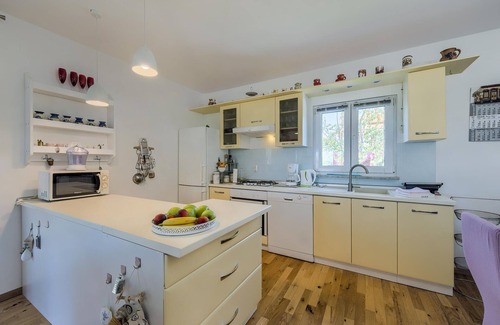 Jursici House | Gorgeous home in Svetvincenat with WiFi