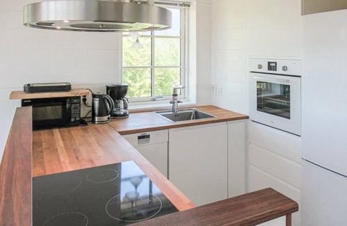 Unnaryd House | Gorgeous home in Unnaryd with WiFi
