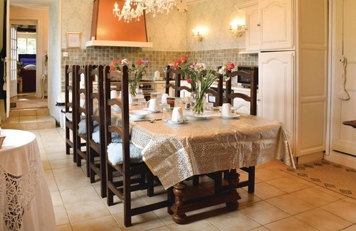 Vassy House | Gorgeous home in Vassy with kitchen