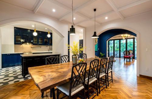 District 3 Apartment | Gorgeous Home in Saigon Center