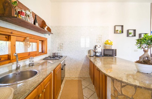 Altavilla Milicia House | Gorgeous home in Altavilla Milicia