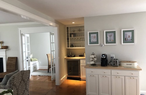 Nantucket Town House | Gorgeous in-town Property w/Large Patio and all the Amenities! Walk to Main St!