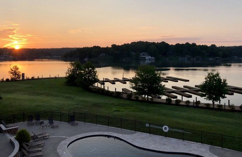 Westlake Corner Condo | Gorgeous lake front condo w/large balcony & views!