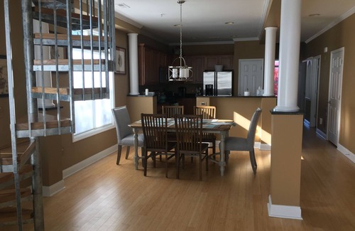 Mount Mourne Condo | Gorgeous Lake Norman Waterfront Penthouse
