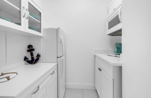 Palm Beach - West Palm Beach House | Gorgeous Lake Worth Beach House 4 Bedroom Home by RedAwning