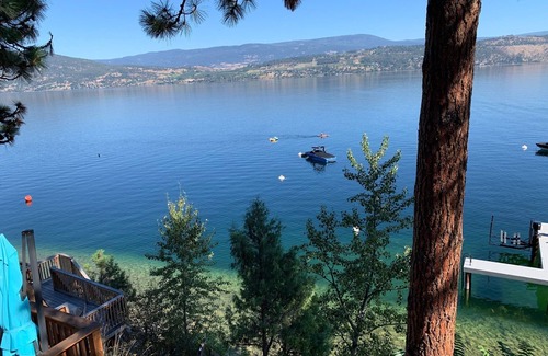 Central Okanagan Cabin | Gorgeous Lakefront Cottage