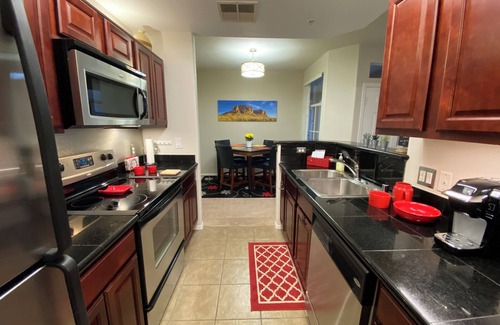 Portofino Condo | Gorgeous Lakeview Resort Style Condo