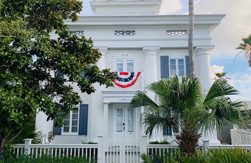 Seaside House | Gorgeous Listing in Seaside Proper with Beautiful Unobstructed Gulf Views