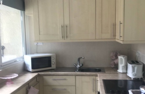 Llanteg House | Gorgeous lodge, Amroth, 10 minutes from Tenby