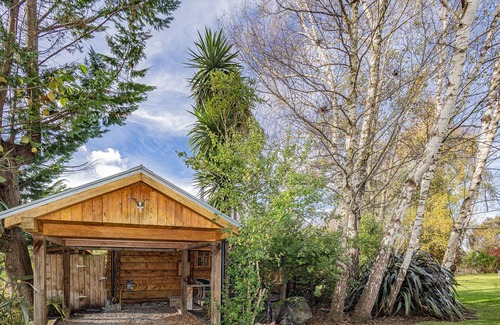 Ohakune House | Gorgeous Log Cabin - Ohakune Holiday Home