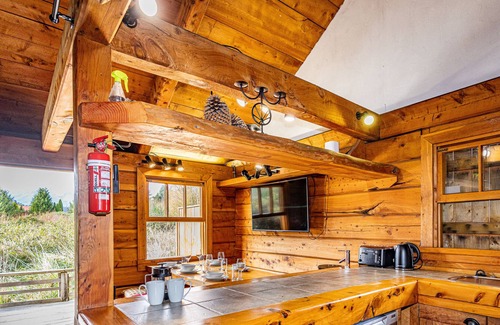 Ohakune House | Gorgeous Log Cabin - Ohakune Holiday Home