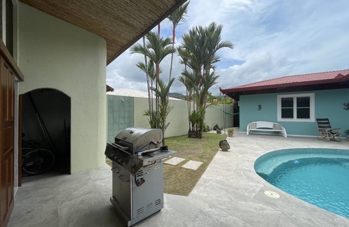Barrio Ricos y Famosos House | Gorgeous Luxury Beach Home Casa Keenan