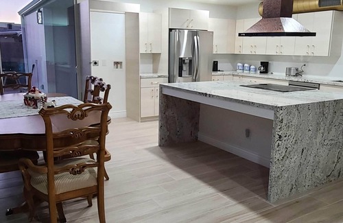 Goodyear House | Gorgeous Mid-Century Modern Home in Goodyear, Arizona.