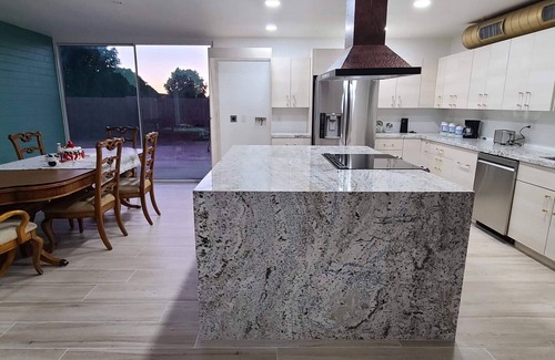Goodyear House | Gorgeous Mid-Century Modern Home in Goodyear, Arizona.