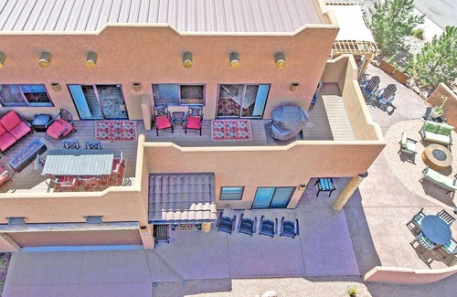 Moab South Valley House | Gorgeous Moab Retreat with Red Rock and La Sal Mountain Views - South Valley
