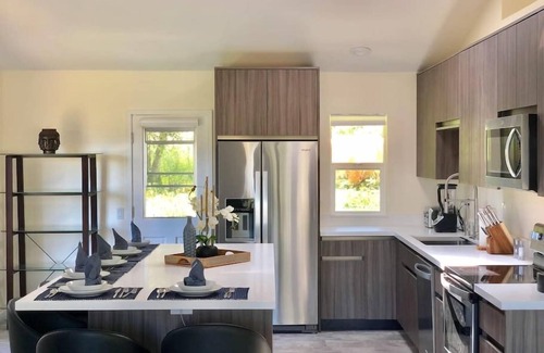 West Ridge House | Gorgeous, Modern Guest House Near Rancho Santa Fe