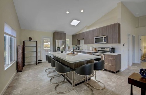 West Ridge House | Gorgeous, Modern Guest House Near Rancho Santa Fe