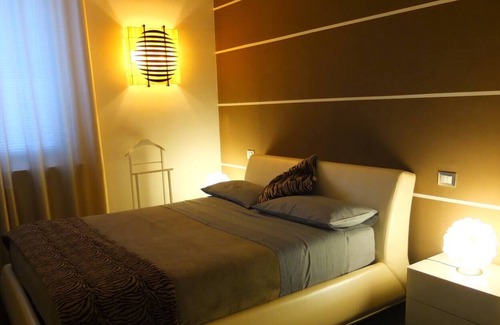 Lingotto Apartment | Gorgeous Modern Penthouse! Two-room apartment for singles or couples with terrace