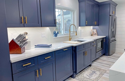 Mystic - New London House | Gorgeous Mystic Vacation Home with Indoor Pool. 4 min walk to drawbridge