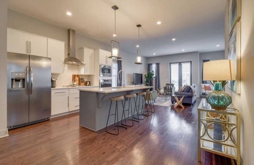 Edgehill House | Gorgeous Nashville Home - 2 miles to Lower Broadway