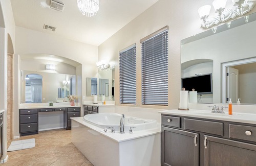 Sonoran Foothills House | Gorgeous, new, and clean home near the beautiful Sonoran Preserve.