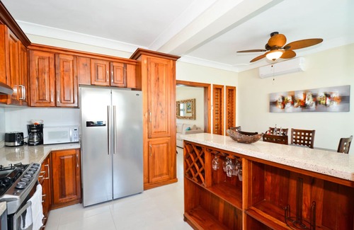 El Cortecito Condo | Gorgeous Newer Condo w/luxurious pool and a 7 minute walk to the beautiful beach