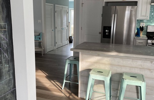Monmouth Beach House | Gorgeous Newly Renovated in Monmouth Beach! 🌊