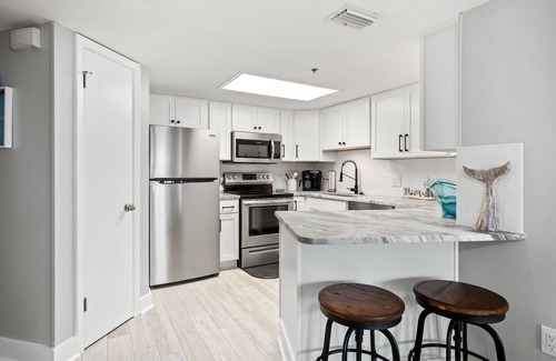 Orange Beach Condo | GORGEOUS NEWLY REMODELED BEACH FRONT UNIT!