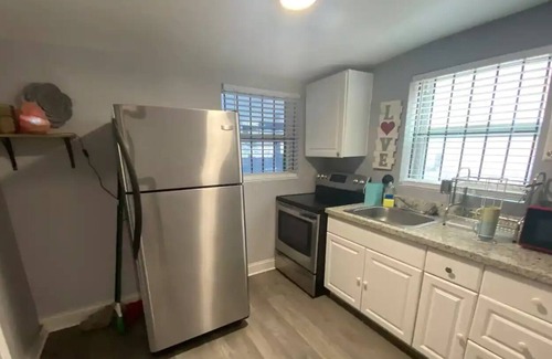 Gladeview House | Gorgeous newly remodeled 5 Bedroom home - sleeps12