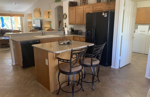 Oakwood House | Gorgeous Oakwood Vacation Home with Golf Cart! Spotless!