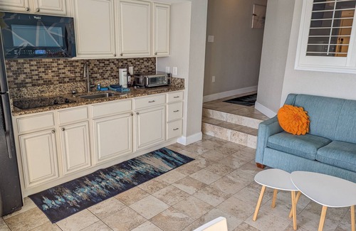 Windy Hill Condo | Gorgeous Ocean Views in a Fun Tropical Resort
