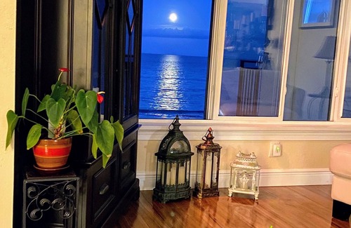 Cocoa Beach Condo | GORGEOUS OCEAN FRONT Condo! 3BR/2BAn3 Month Rental ONLY July 1st -Sep 30th 2025
