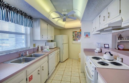 Fort Walton Beach Condo | Gorgeous Ocean View with a Reasonable Price!