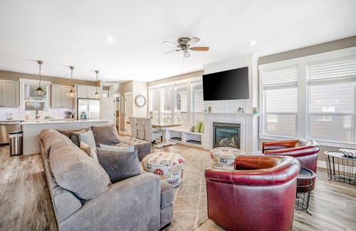 Nelscott House | Gorgeous Ocean View Home w/Private Hot Tub, Fast WiFi, Gas Fireplaces, and W/D
