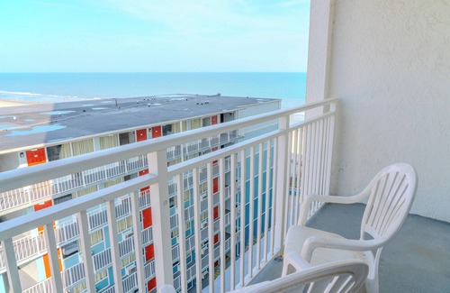 Myrtle Beach Condo | Gorgeous Ocean Views! Double Queen Sea Mist Suite! Sleeps 4! 50802