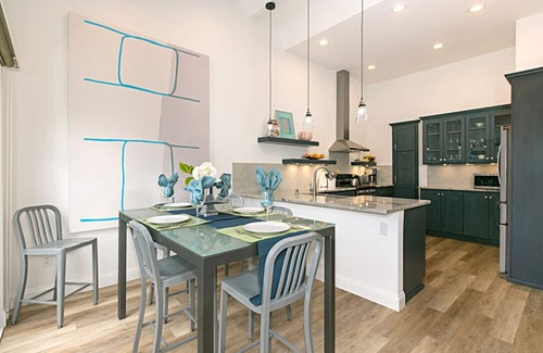 Encinitas House | Gorgeous ocean view home! Steps to beach, pool, pickle-ball courts!