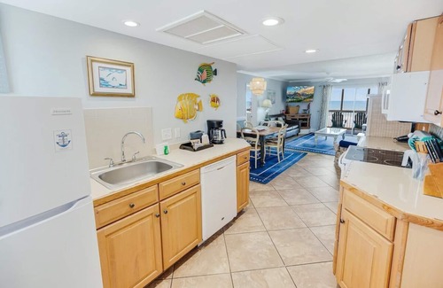 Litchfield by the Sea Hotel | Gorgeous Oceanfront 2 Bedroom Villa